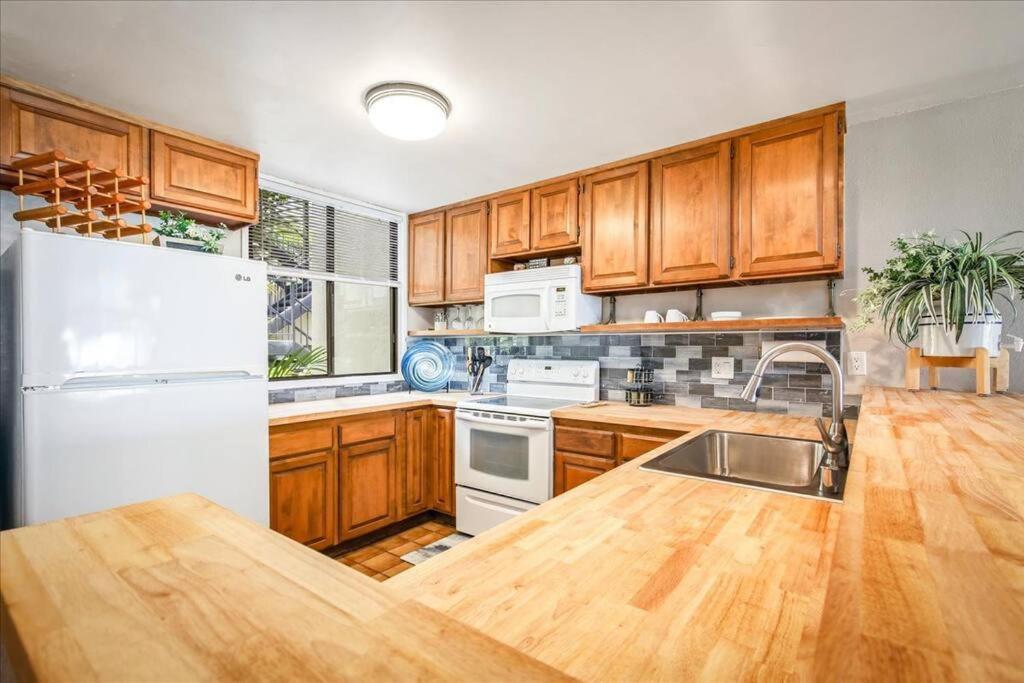 Beautiful 2/2 Condo In Kailua Kona. Ocean View! Esterno foto