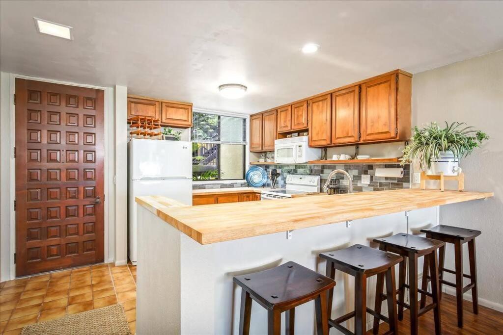 Beautiful 2/2 Condo In Kailua Kona. Ocean View! Esterno foto